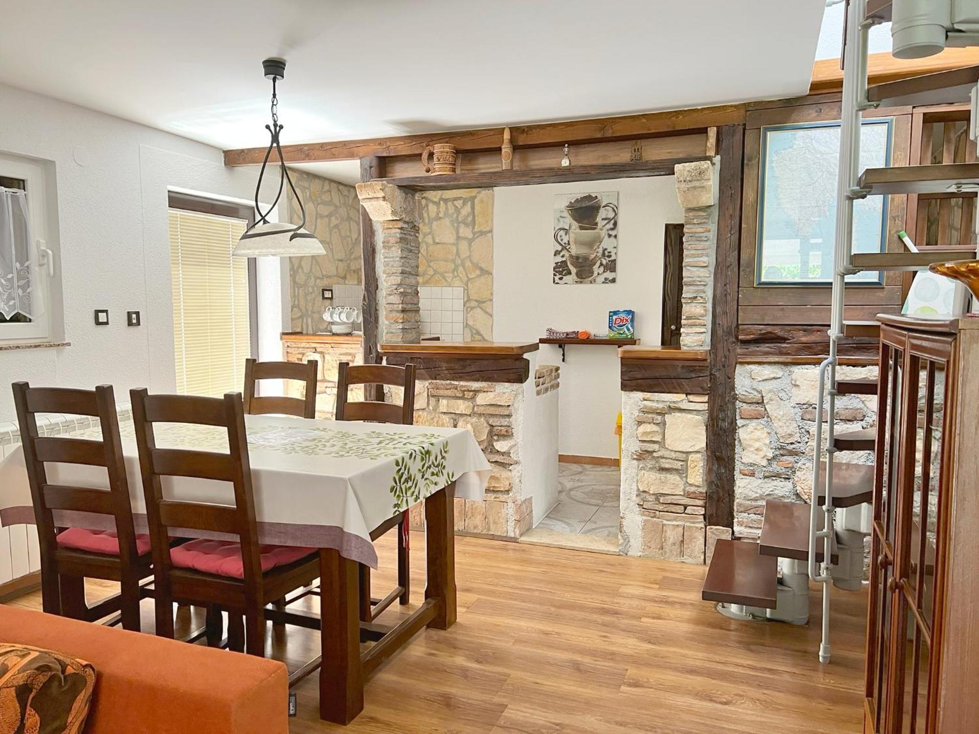 Ares Apartman